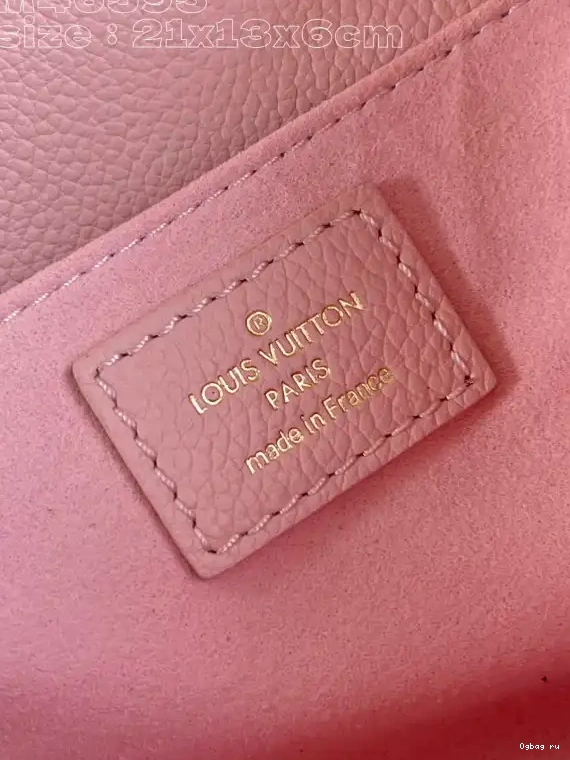 POCHETTE EAST WEST LOUIS METIS VUITTON 0424